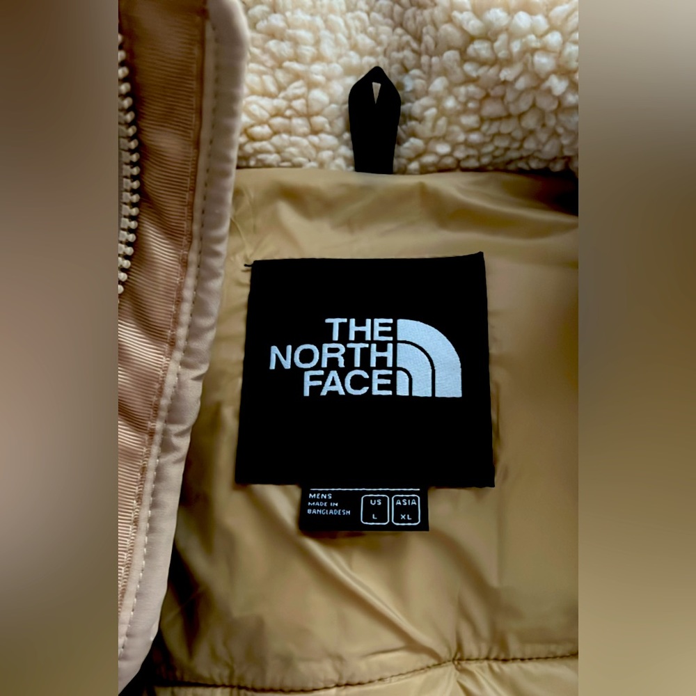 The north face Sherpa Nuptse Jacket Stress95